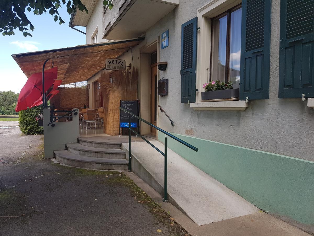 Hotel De La Gare, Vendlincourt Exteriör bild